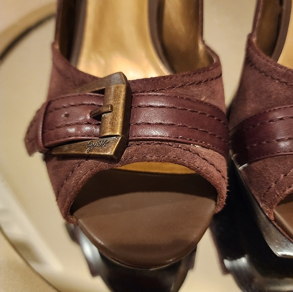 GUESS Brown Leather Heels Size 8.5M - Picture 6 of 7